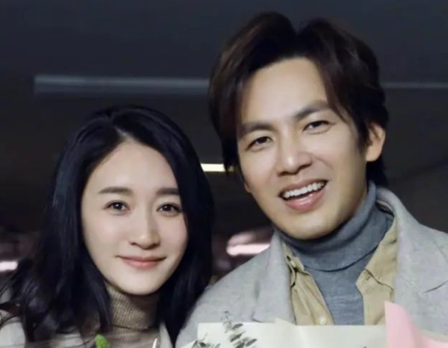 钟汉良被曝与小6岁妻子离婚,女方被净身出户,两人闹得不可开交__财经