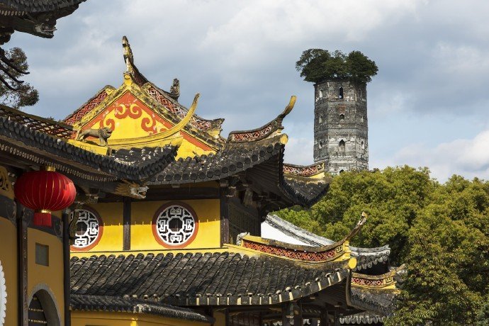 江心屿被称为瓯江蓬莱风景秀丽东西双塔凌空