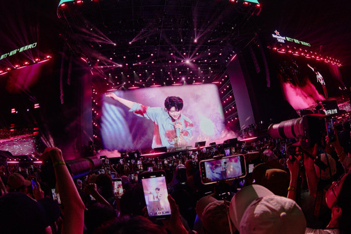 新手如何在QQ上找到靠谱的小巷子联系方式，掌握关键技巧