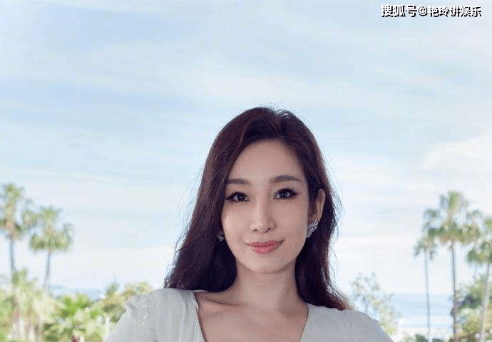 长得丑却能红得“一塌糊涂”的7大女星，网友：前两名绝对是靠实休闲区蓝鸢梦想 - Www.slyday.coM