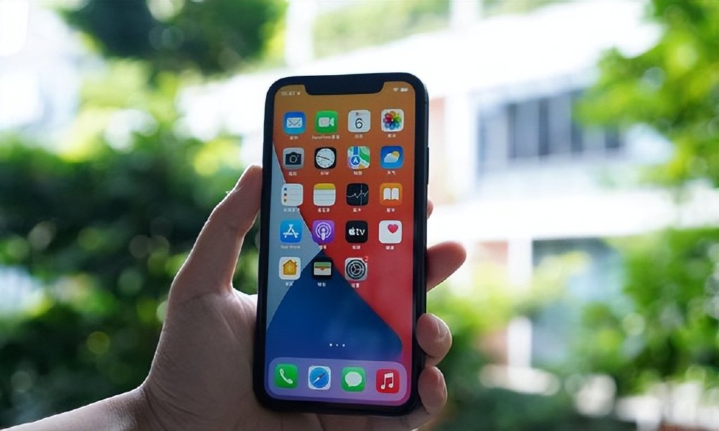 悬赏200万美元！苹果主动鼓励黑客破解iOS16，库克想干啥？休闲区蓝鸢梦想 - Www.slyday.coM