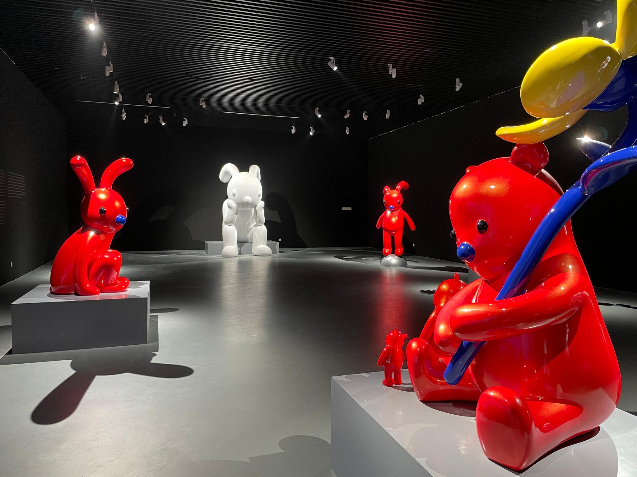 咋这么可爱啊谁不想去拍拍照呀张占占宝龙美术馆个展兔子