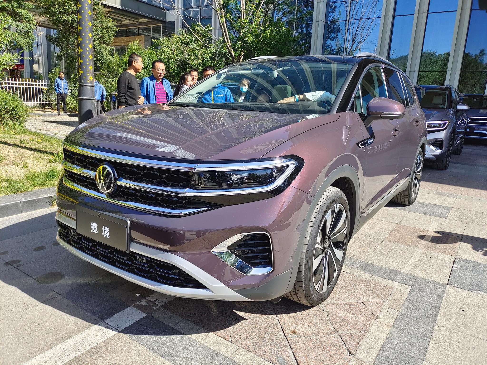 揽境的各种颜色,我觉得现场看真车白色和紫色都挺好看的……_高清图集