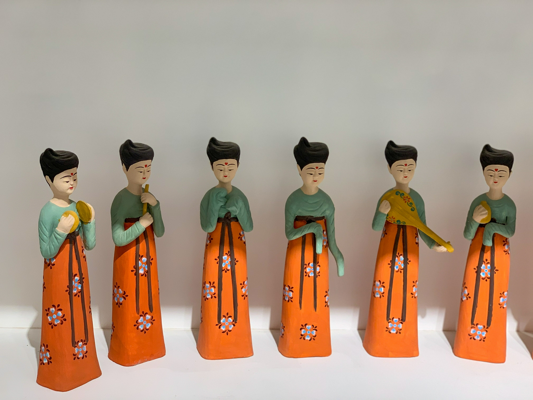 在洛阳拜访唐三彩大师,张二孬大师是中国唐三彩复原第一人……|艺术|小伙伴|绞胎|技艺|团队_新浪新闻