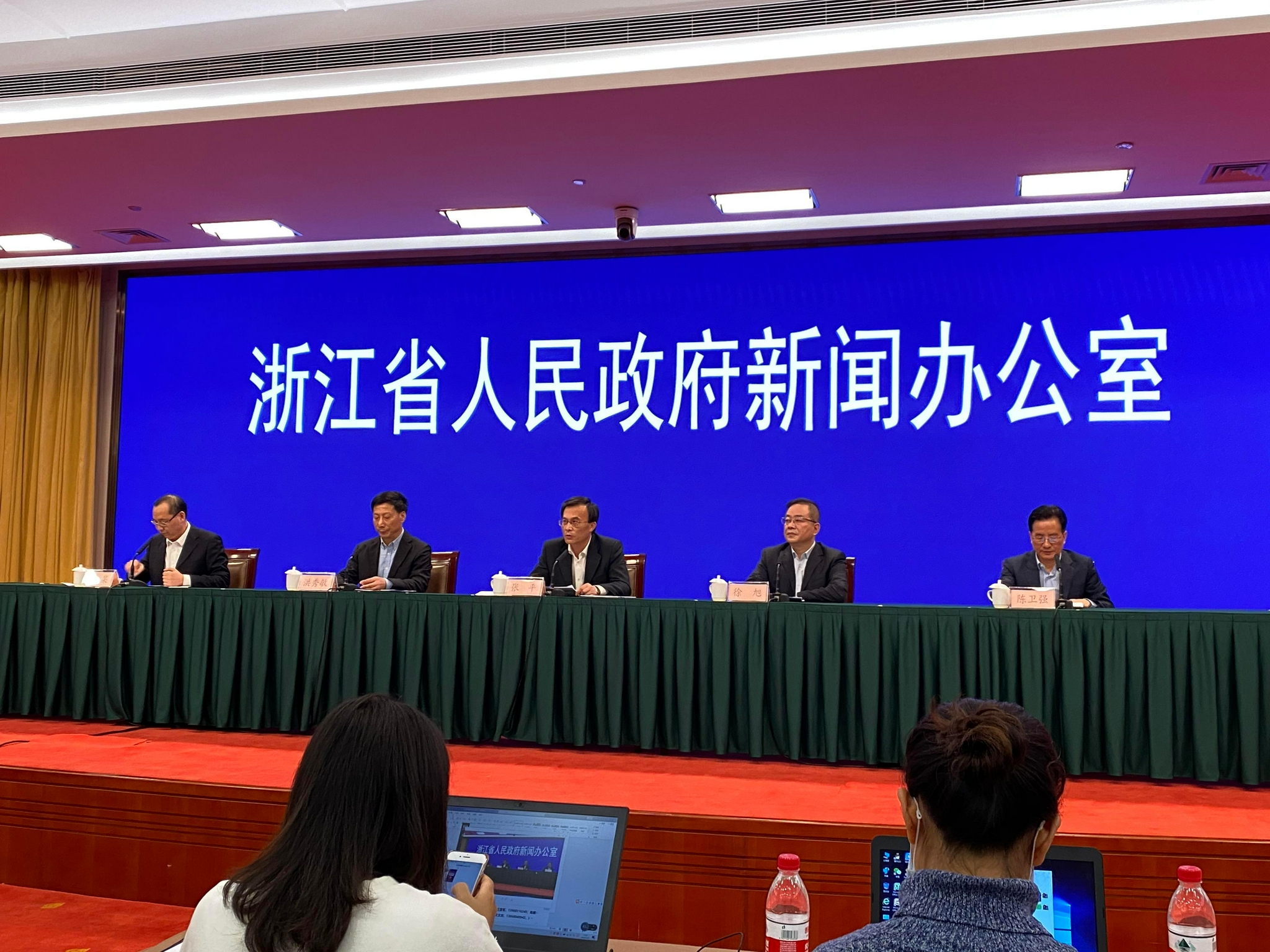 13天确诊423例，浙江疫情两条传播链已查清，张文宏凌晨紧急发声休闲区蓝鸢梦想 - Www.slyday.coM