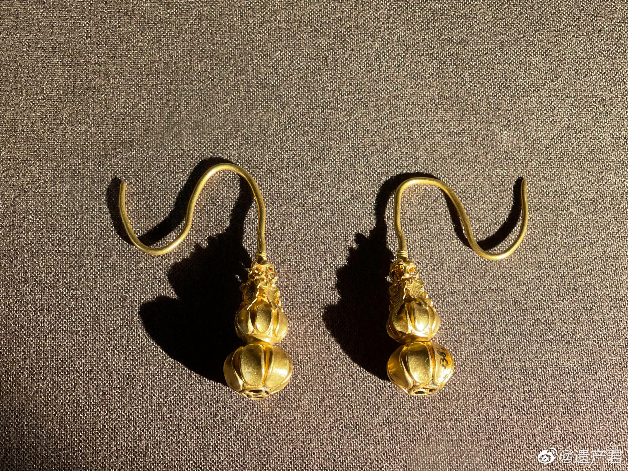 南京市博物馆朝天宫的明代金首饰