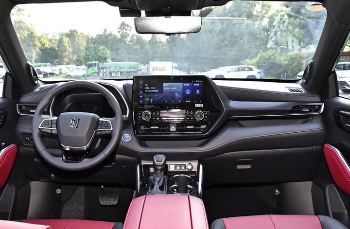 动力参数调整，23款皇冠陆放实力如何？