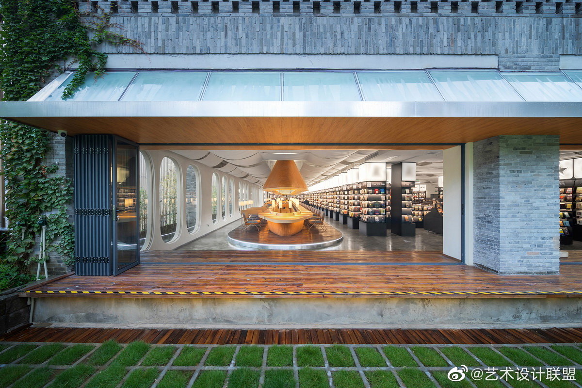 古腾堡星汉书店:场景空间的营造 / 未韬建筑