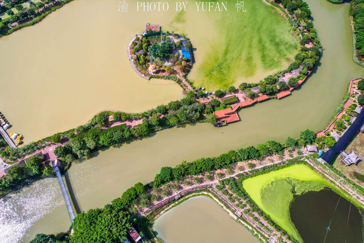 航拍西樵山下的桑基鱼塘五颜六色如盐田这才是真正的岭南水乡