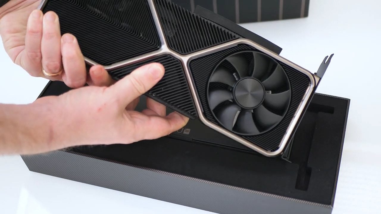 gtx3080公版founder开箱视频无typec接口12针供电