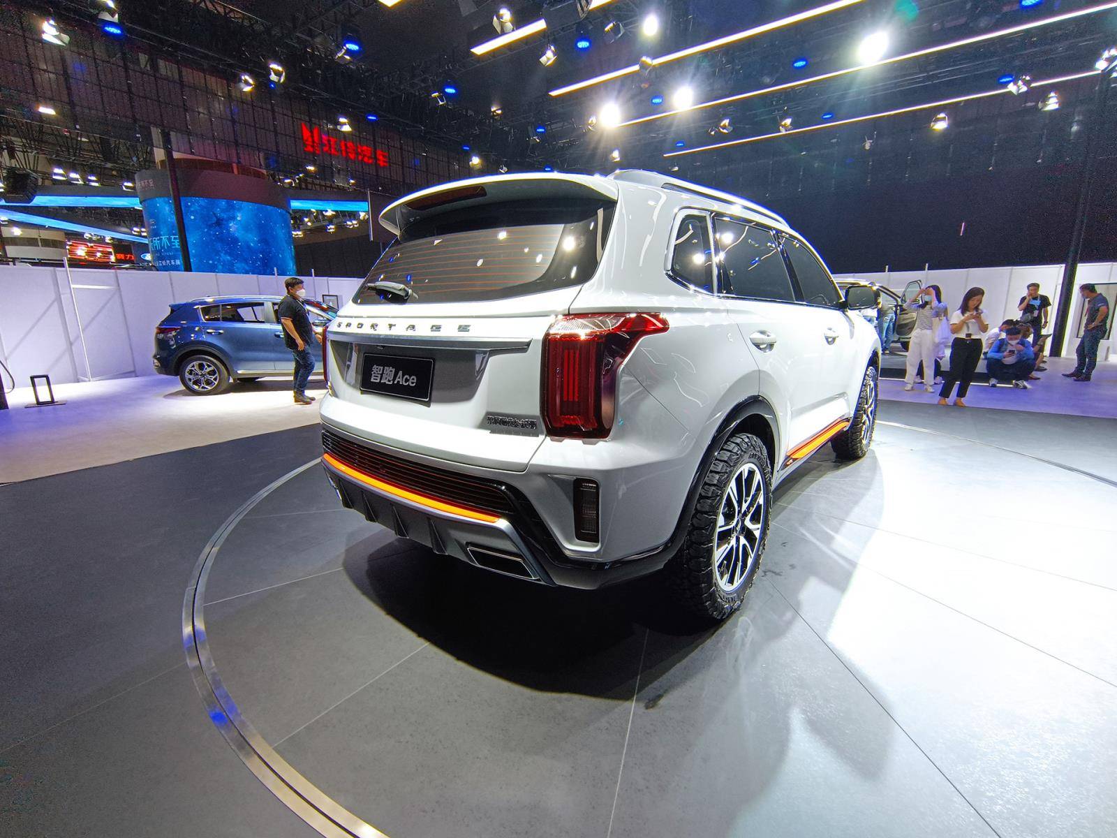 2020广州车展抢先实拍全新起亚智跑ace搭15t动力造型大变样