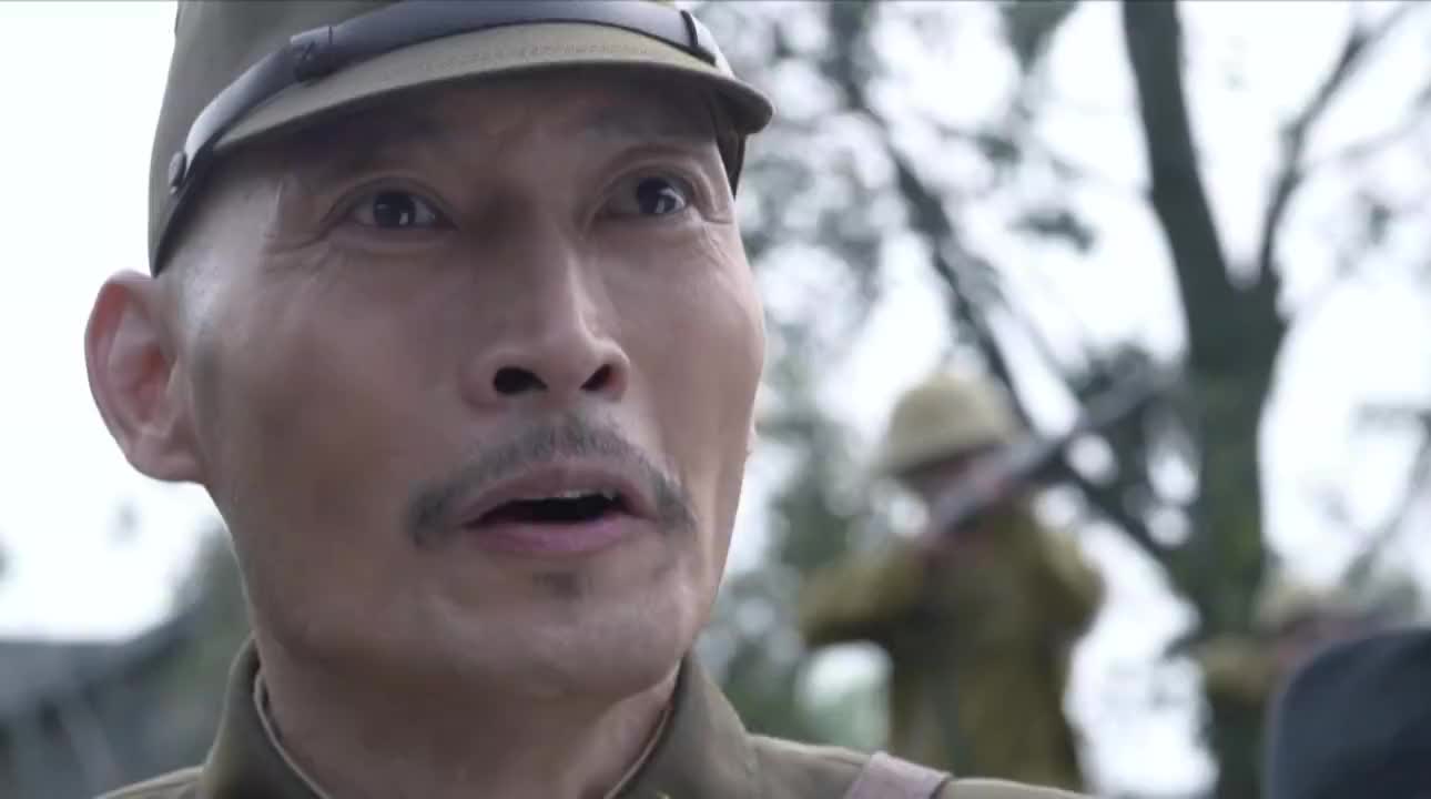 黑狐之风影老爹为了不让长官靠近鬼子竟主动拿刀杀了自己