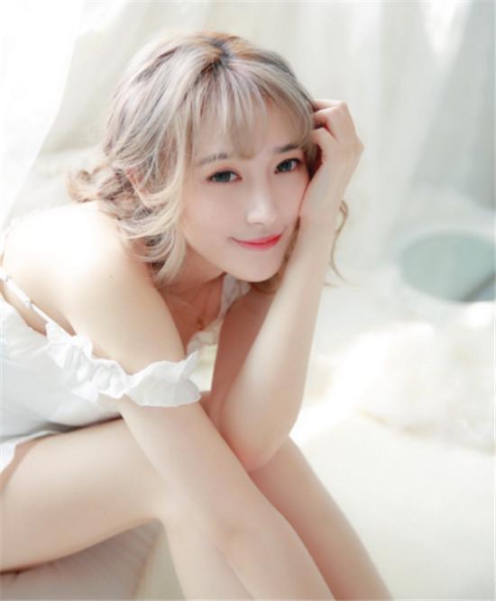 继空姐后男枪张嘉文看上了她,还是uzi御用辅助|虎牙_新浪新闻