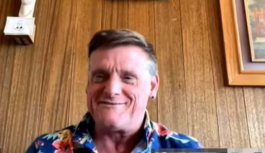 全美首例：美国男子同时感染新冠和猴痘休闲区蓝鸢梦想 - Www.slyday.coM