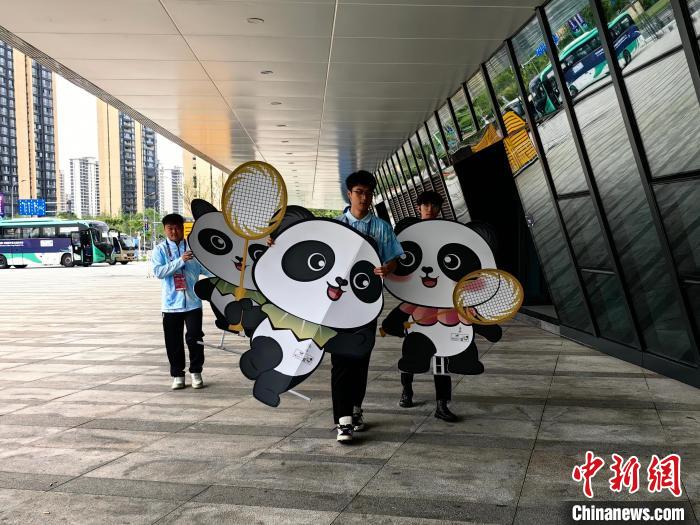 共赴羽坛“蓉”耀之约 成都2024汤尤杯志愿者陆续上岗|成都市|孙绍寒|成都大运会|李俊|外国语学院_新浪体育_新浪新闻