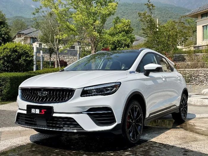 三好学生真三好体验吉利帝豪s