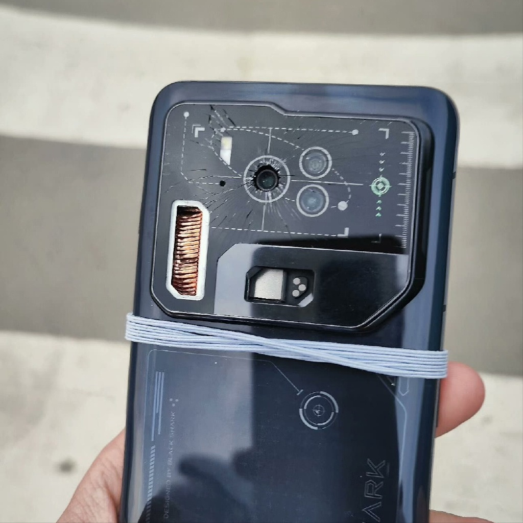 黑鲨6手机工程版曝光,主动散热加豪华陶瓷机身|陶瓷|散热|手机_新浪