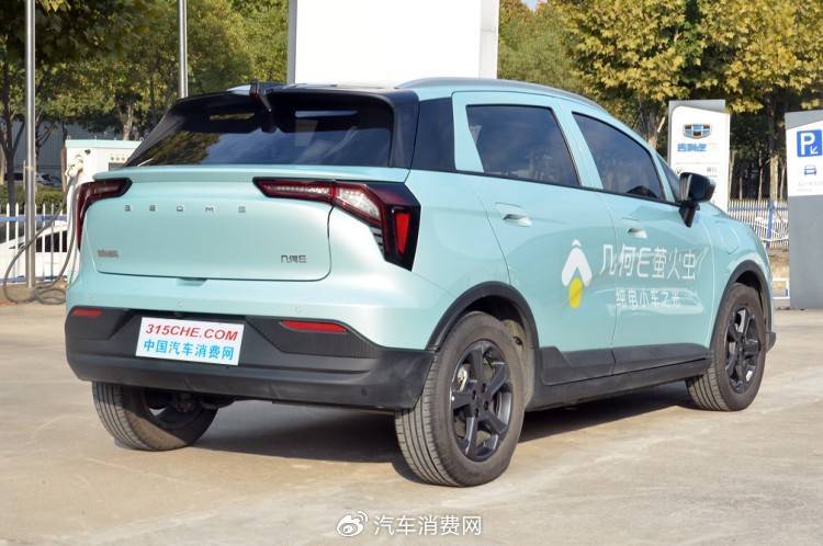 进一步降低门槛 几何e萤火虫401km星光版售8.48万元-新浪汽车