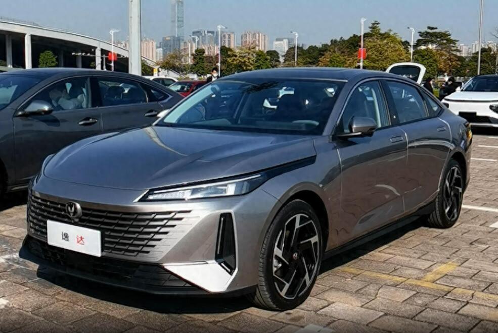 长安推出新款逸动后惹逸达车主强烈不满集体投诉想要得到补偿