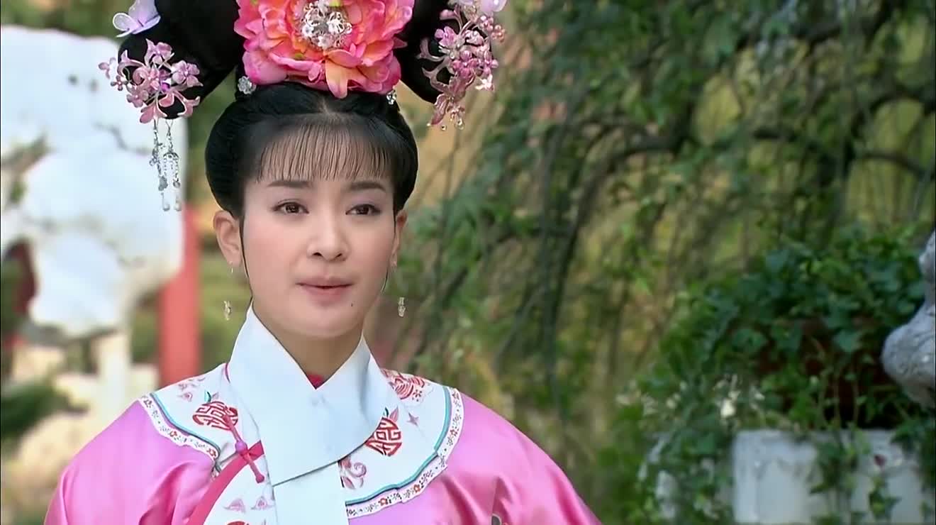 新还珠格格小燕子称纪老师为老山羊不料纪老师就在身后