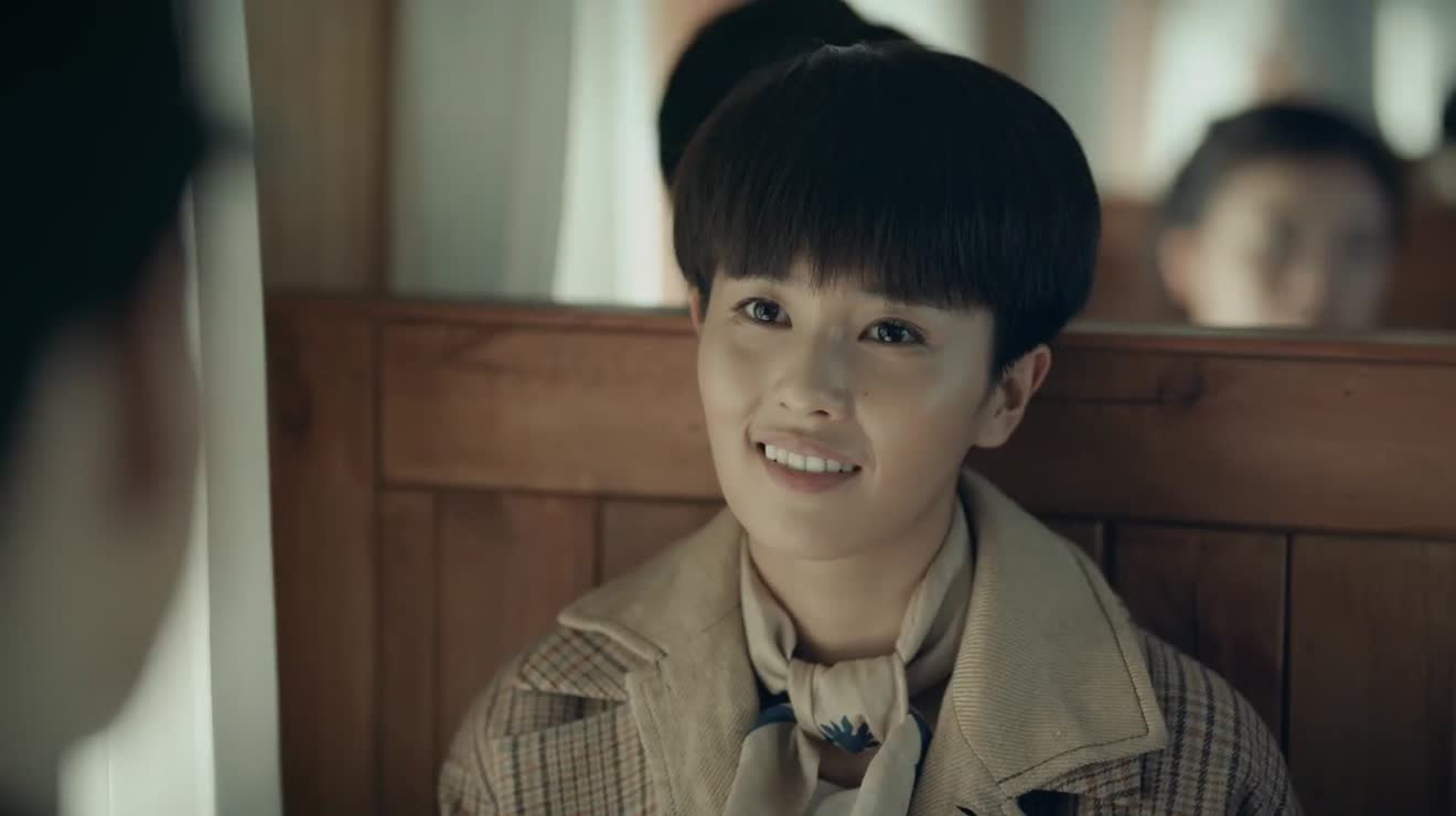 烈火军校谢良辰面对战事向学子们说出自己的看法引众人称赞