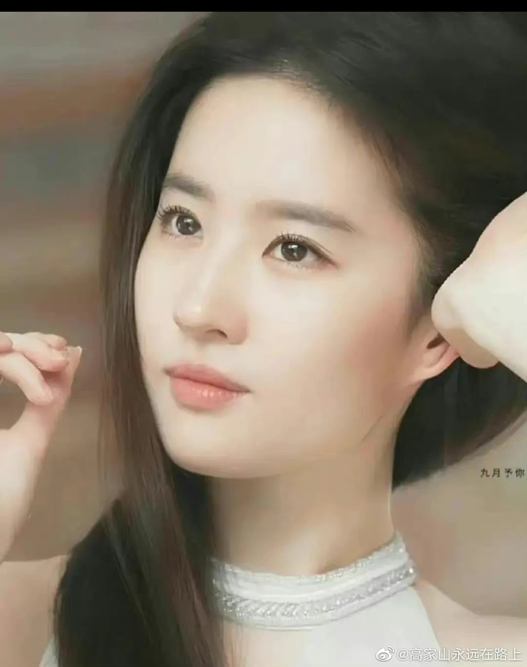 淡妆的刘亦菲更美更可爱