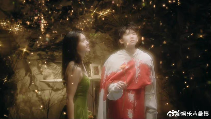 今天看到我偷偷关注的妹妹黄思瑞出演了王源新歌MV……__财经头条