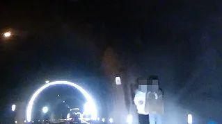 “坑娃”!男子不仅带两个女儿在高速公路上行走,还把女儿落在隧道内!休闲区蓝鸢梦想 - Www.slyday.coM “坑娃”!男子不仅带两个女儿在高速公路上行走,还把女儿落在隧道内!休闲区蓝鸢梦想 - Www.slyday.coM