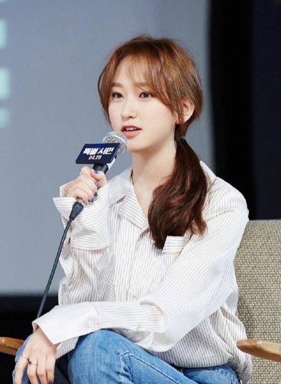 正装搭配知性优雅,气场强大|刘慧英|宝拉|卫衣_新浪新闻