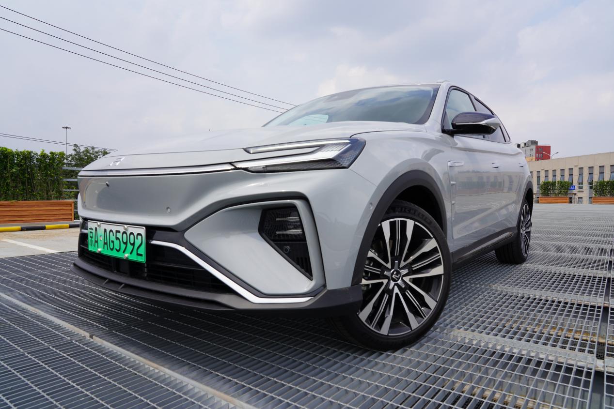 开启智能时代 试驾纯电动化r汽车marvel r