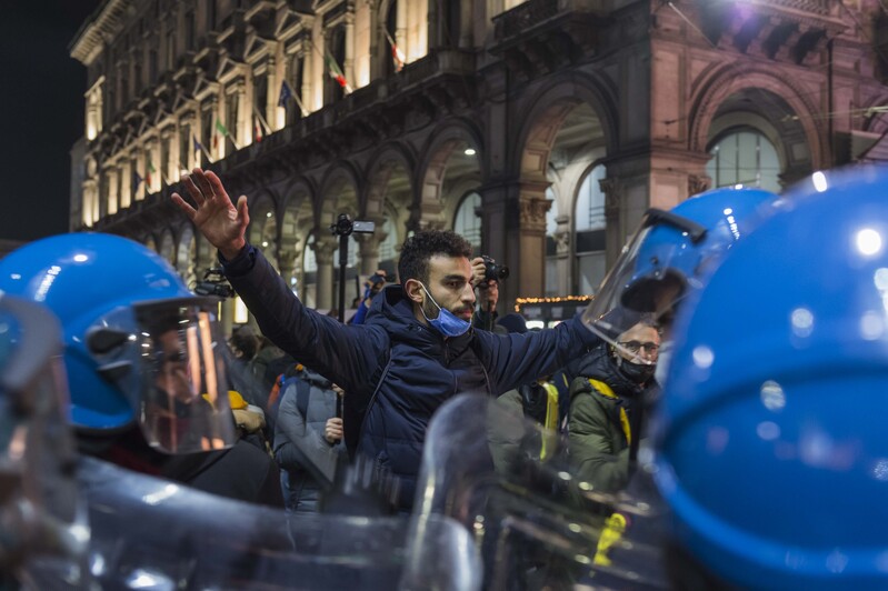 【看世界】欧洲多国爆发反疫情限制抗议休闲区蓝鸢梦想 - Www.slyday.coM