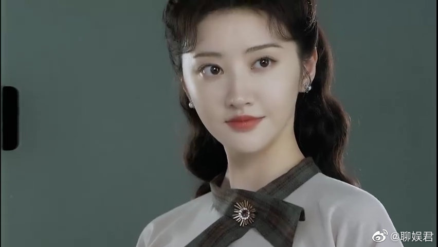 景甜《流光之城》的民国造型也太美了吧!__财经头条