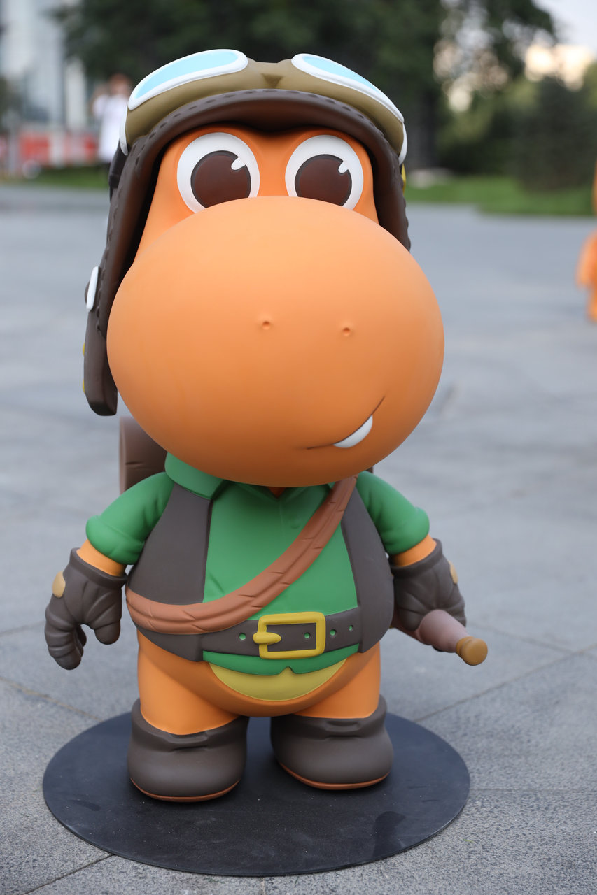 听说瓜瓜龙,带着大圣去玩玩,体验了一下,还在现场领了很多周边小礼物