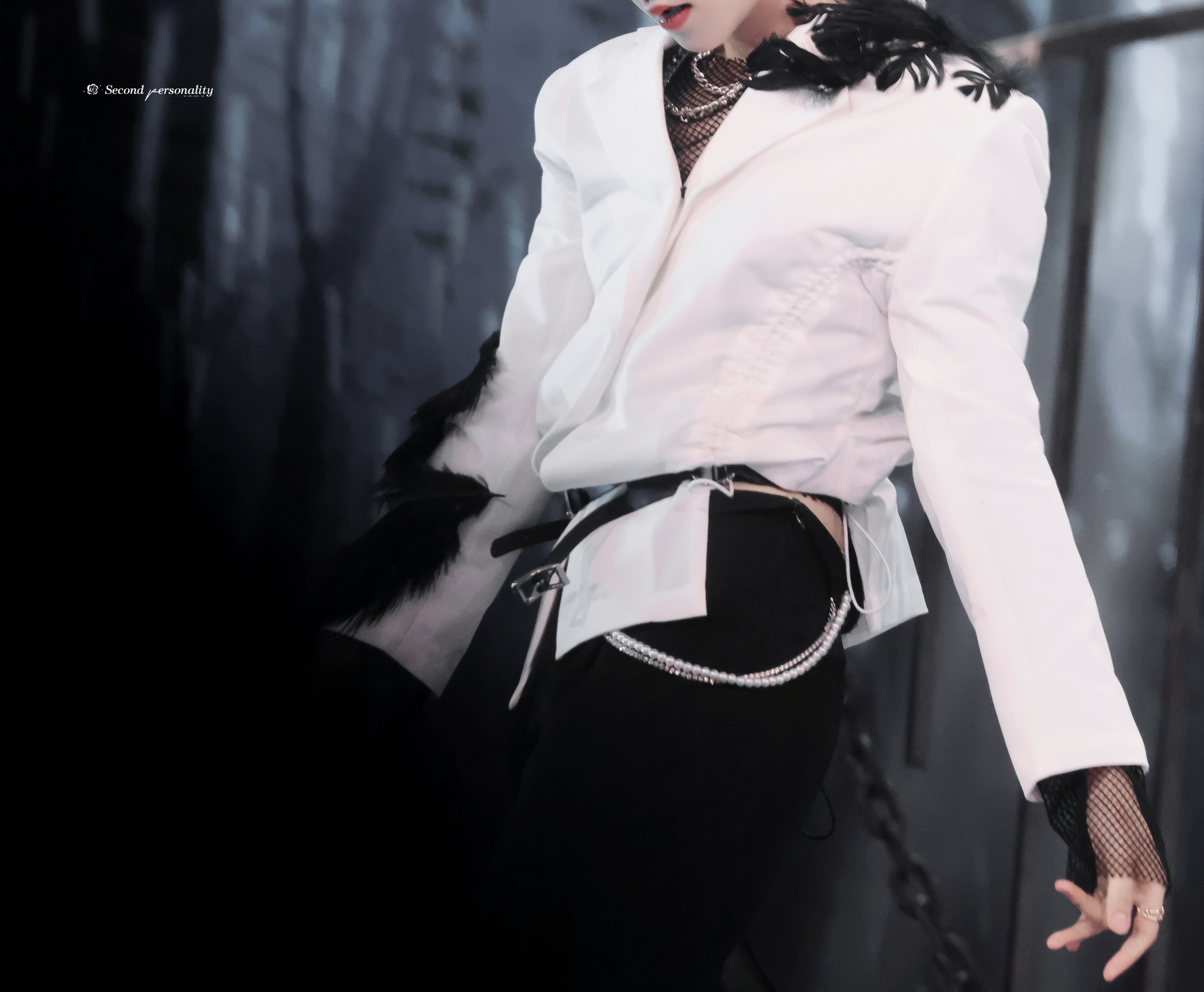 贺峻霖criminal舞台饭拍 霖霖帅疯了 !