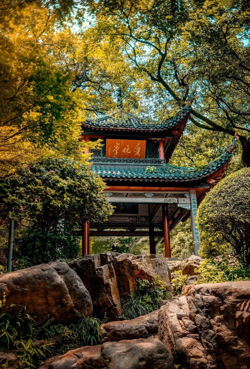 湖南适合2天短途旅游的地方(湖南适合2天短途旅游的地方岳阳)