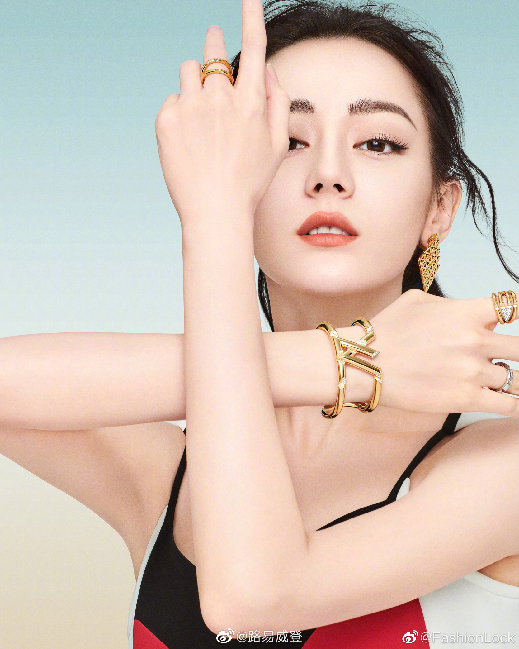 迪丽热巴|louis vuitton 花卉工字背连衣裙:louis vuitton