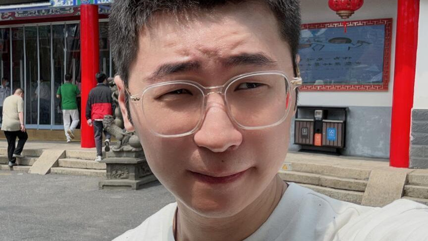 LOL亚运会折磨解说,只能喊选手真名,王多多做足功课还是多次口误|王多多|亚运会|口误_新浪新闻