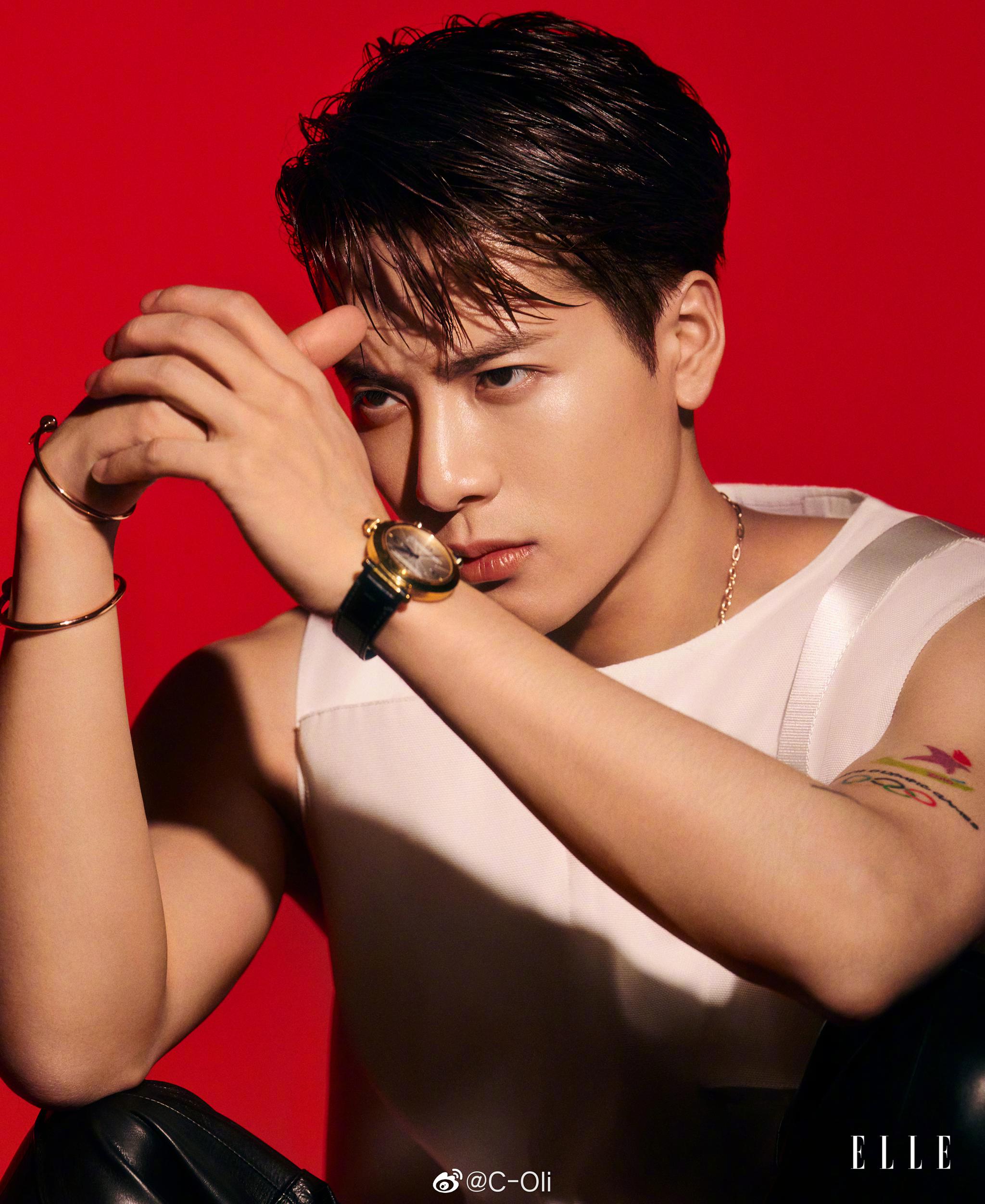 3/ 9elle singapore december 2020: @王嘉尔 by @于聪yucong
