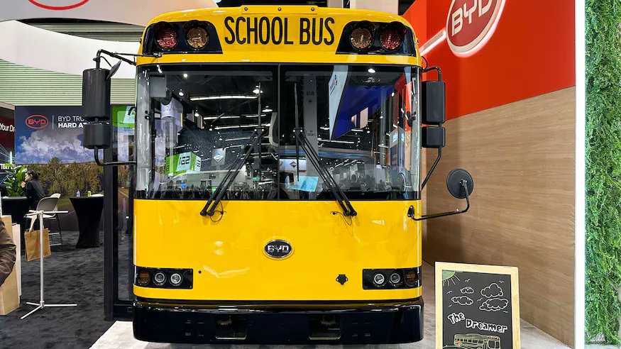 比亚迪美国校车闪亮登场_高清图集_新浪网