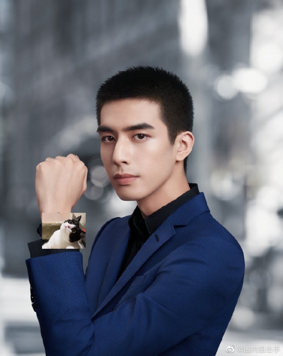 宋威龙平头造型被吐槽显老,难看,嘴巴"太突兀"?仔细看看