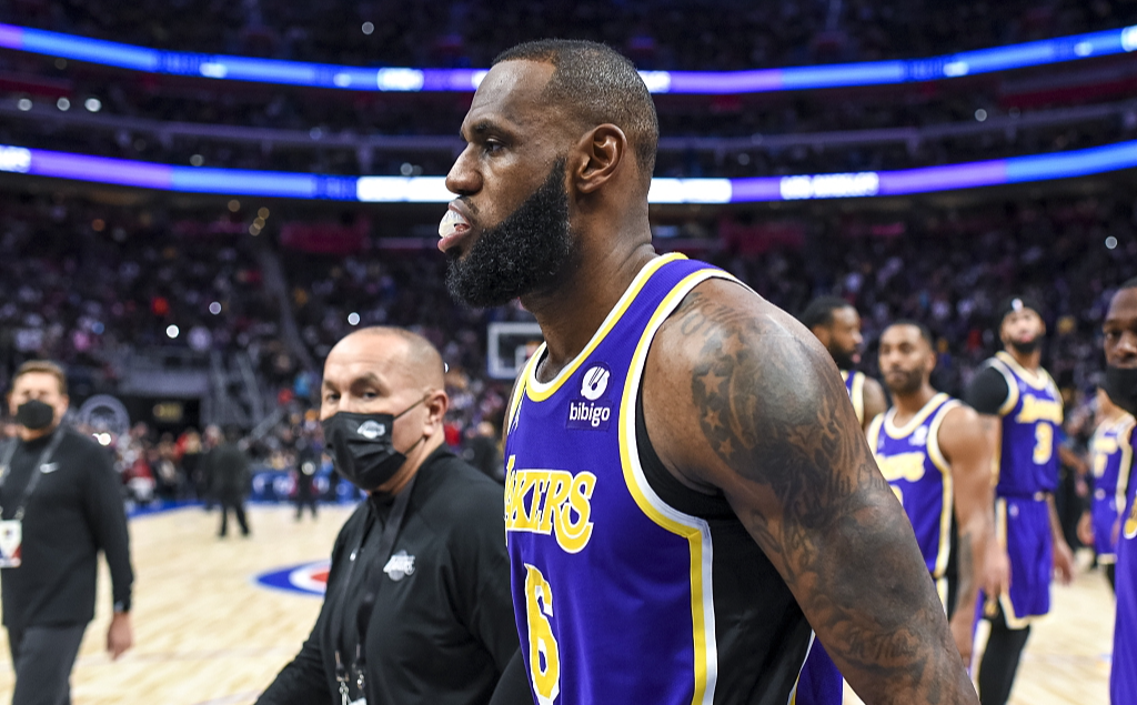 打人有意、伤人意外,官方通告:詹姆斯生涯首次禁赛,赛后想道歉休闲区蓝鸢梦想 - Www.slyday.coM 打人有意、伤人意外,官方通告:詹姆斯生涯首次禁赛,赛后想道歉休闲区蓝鸢梦想 - Www.slyday.coM