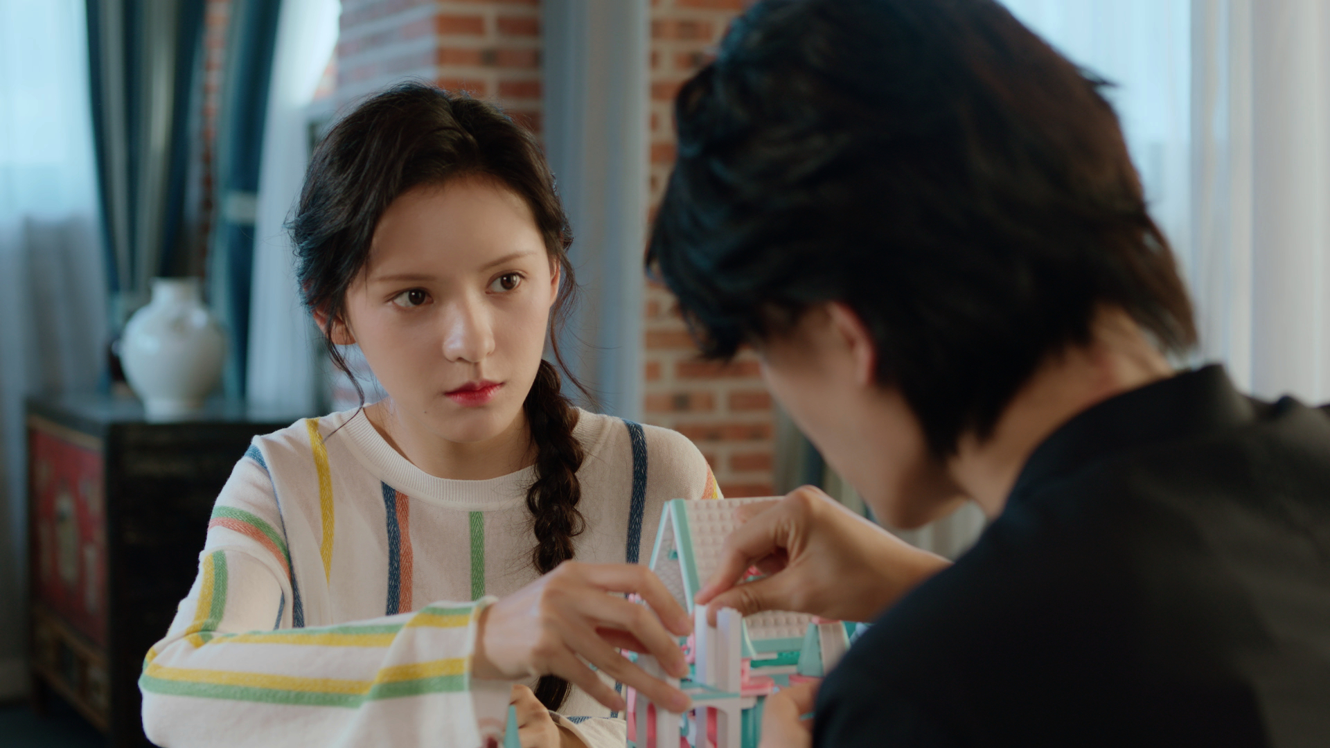 先来一波剧照解解馋想知道苏矜北周时韫更多甜蜜故事,锁定__财经头条