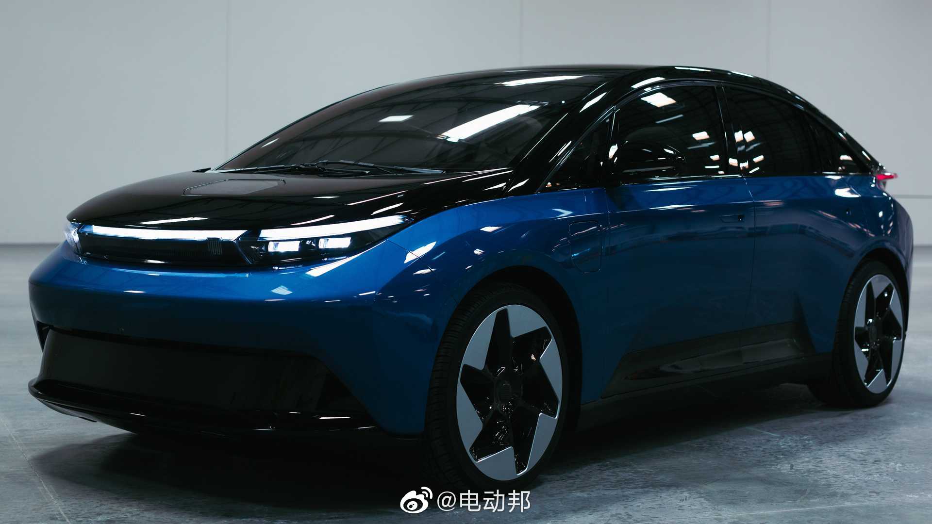 近日,美国indi ev电动汽车初创品牌,首款车indi one亮相