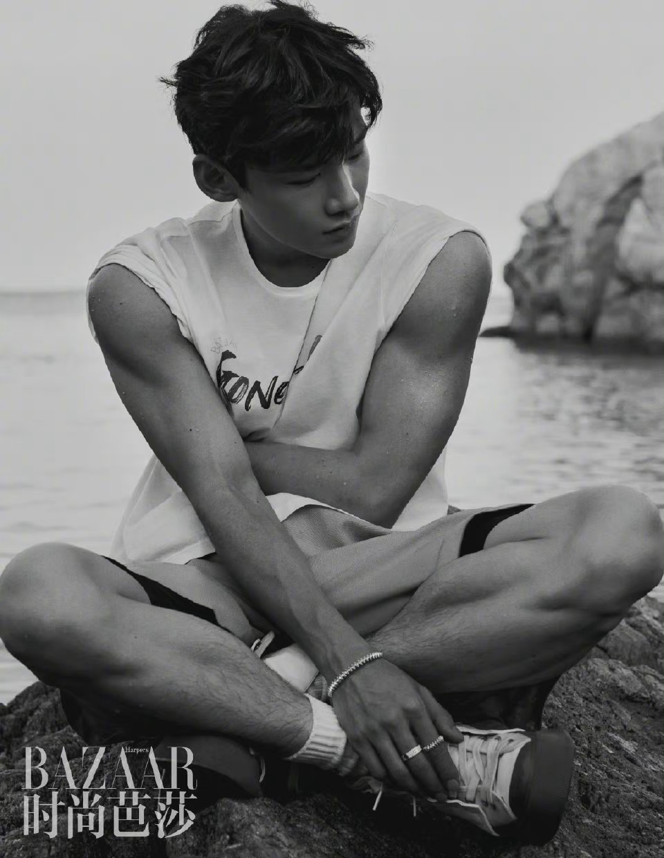 白敬亭时尚芭莎十月内页大片 踏浪而来,驭风前行……__财经头条