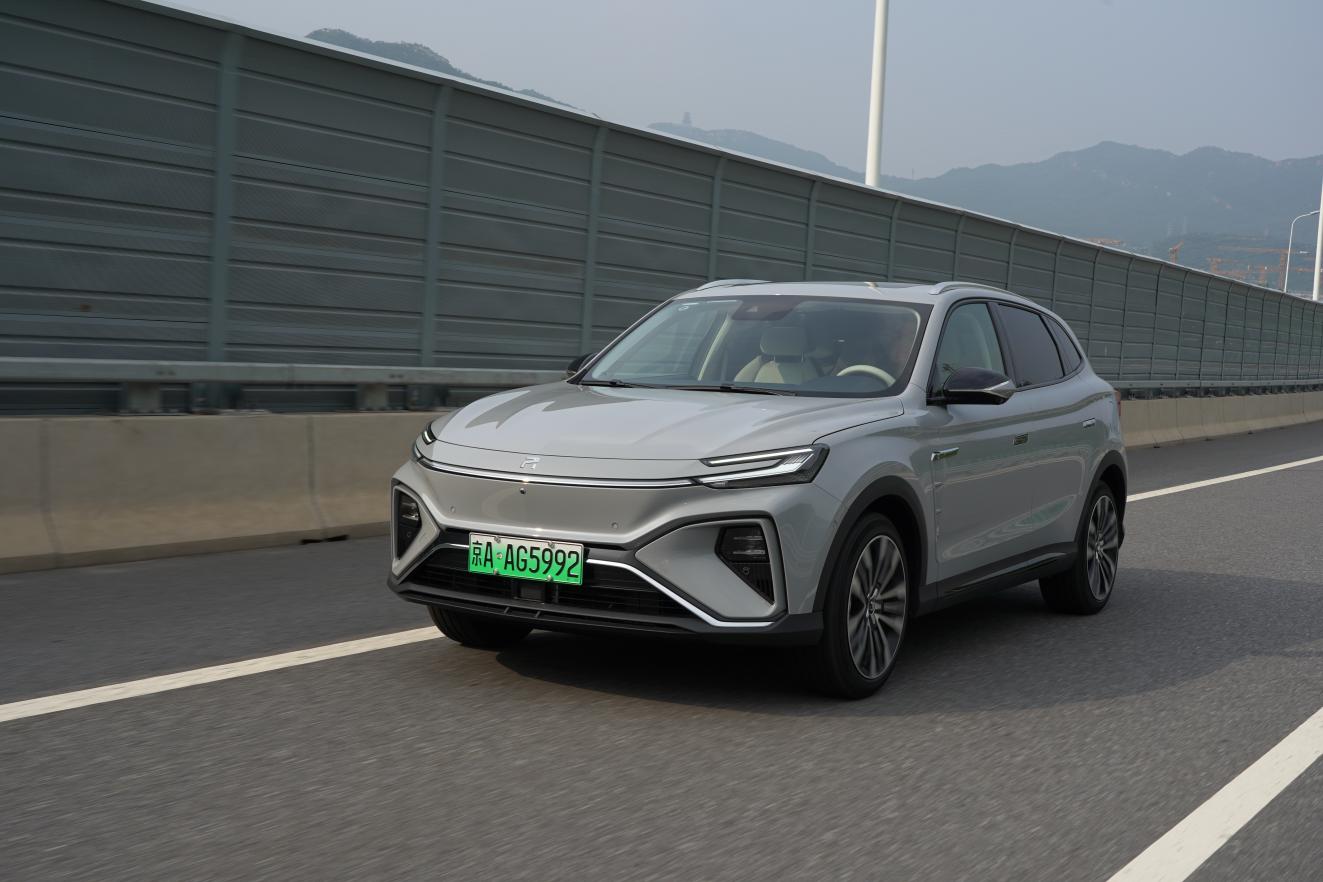 开启智能时代 试驾纯电动化r汽车marvel r