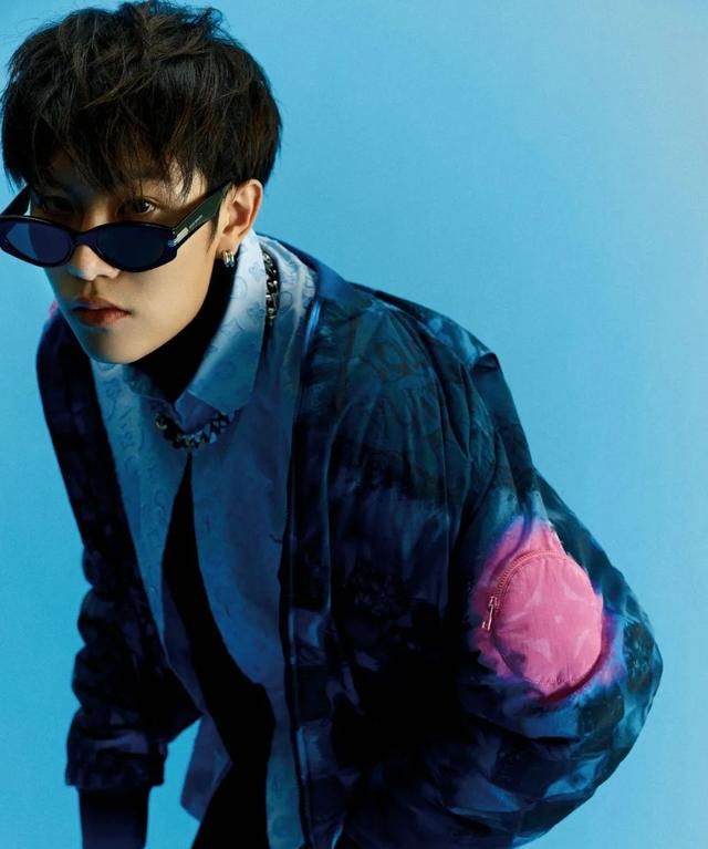 mac ova seas 本名:陈卓出生日期:1997/3/15土人儿本名:叶煜非出生