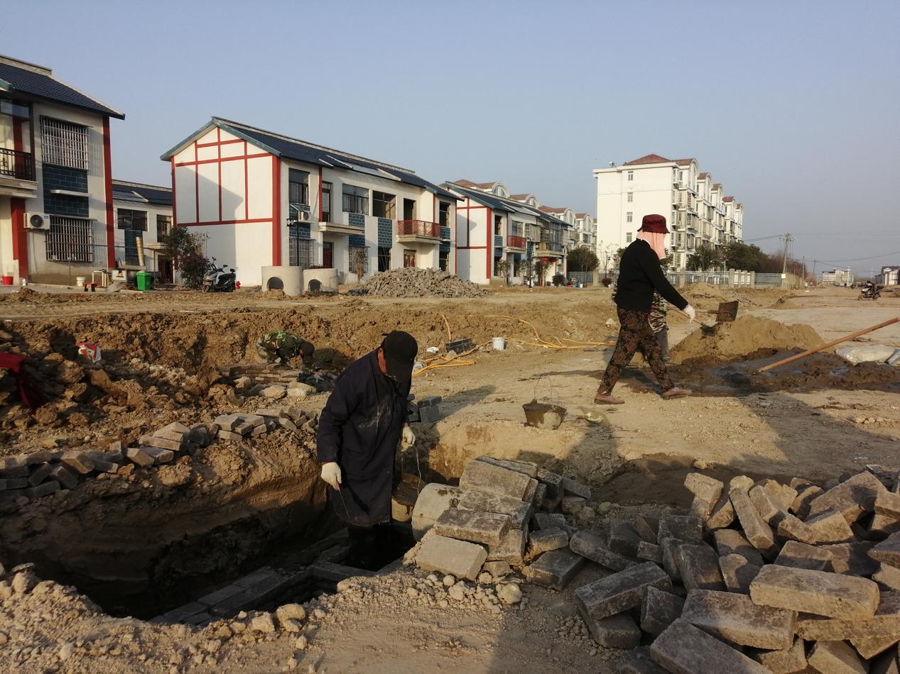 安徽凤阳搬迁群众住新居喜迎美好新生活