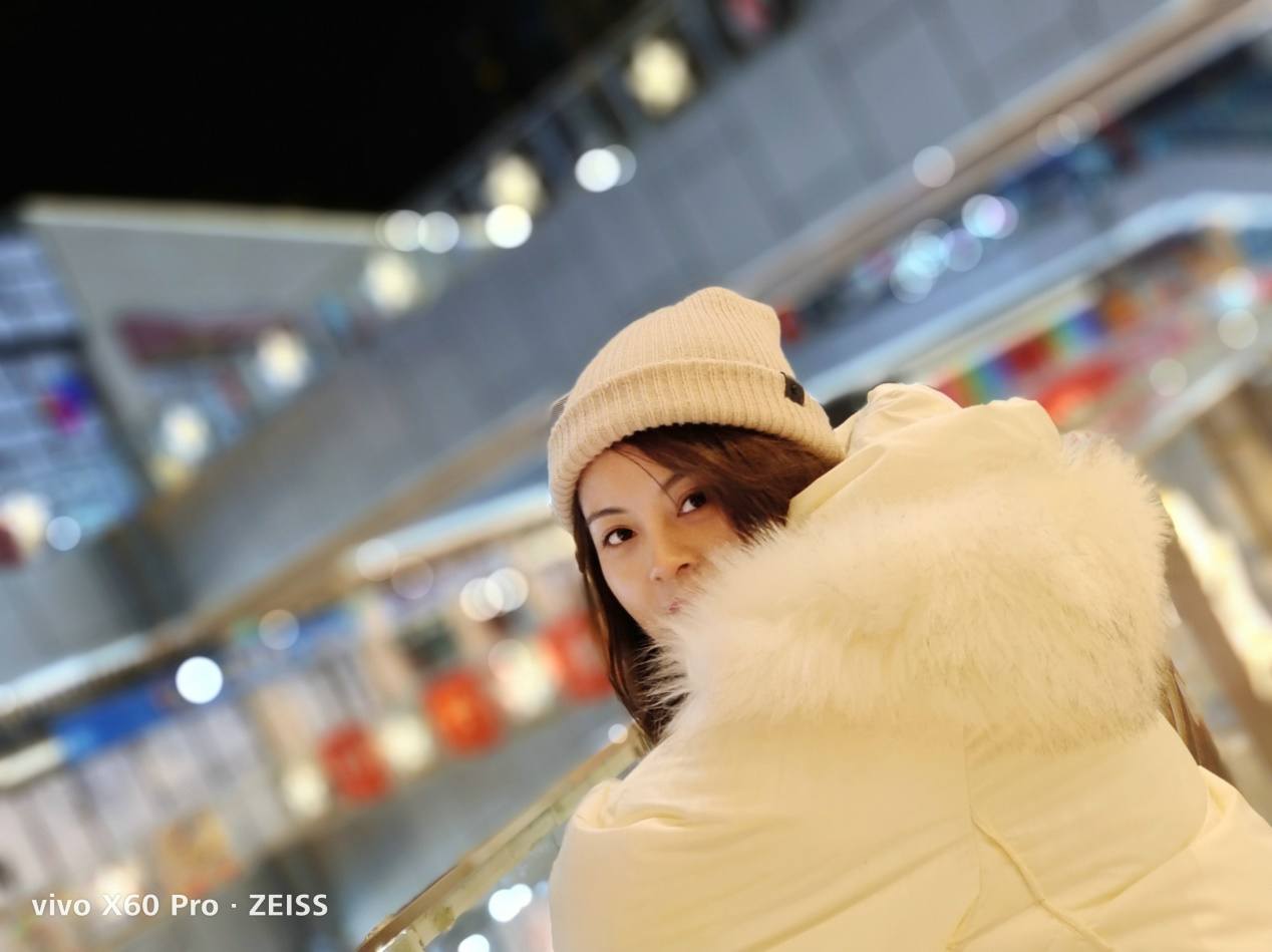 vivo X60 Pro体验:15G新内存让蔡司和OriginOS再飞一次!