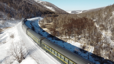 春运以来白(城)阿(尔山)铁路最北端的阿尔山地区气温低至零下30℃在