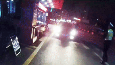 手指断了,急需救治!30分钟交警紧急开道护送!休闲区蓝鸢梦想 - Www.slyday.coM 手指断了,急需救治!30分钟交警紧急开道护送!休闲区蓝鸢梦想 - Www.slyday.coM